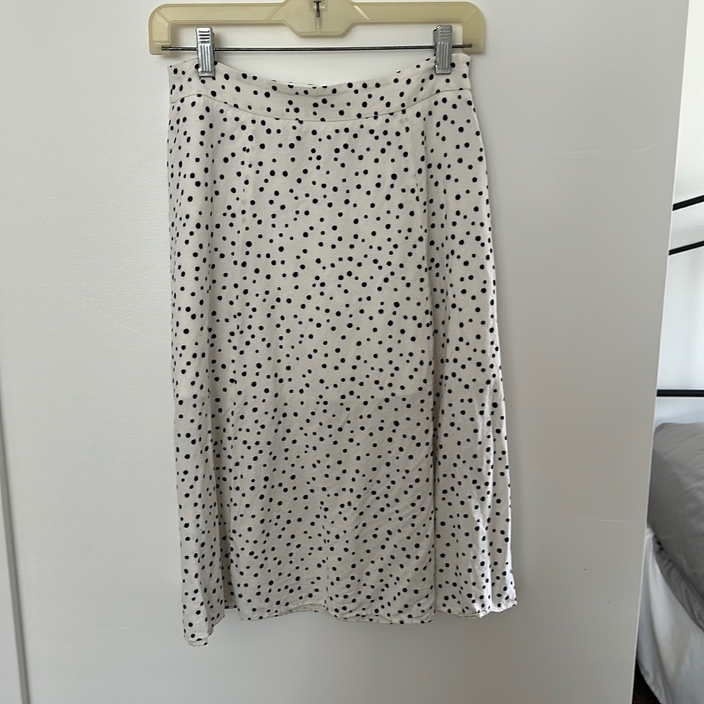 B&W Polka-dot midi skirt